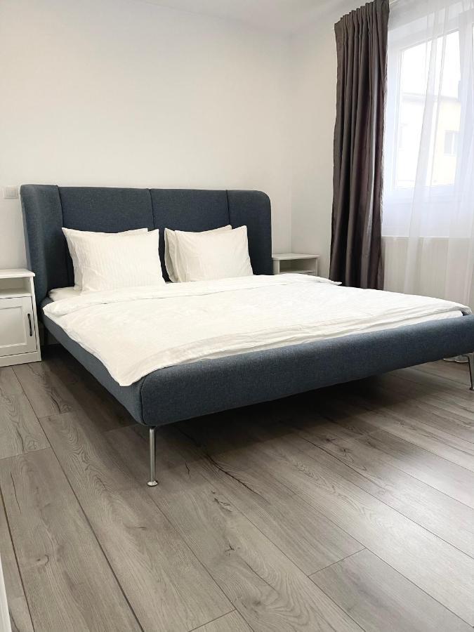 Apartament Emma Targoviste Exteriér fotografie