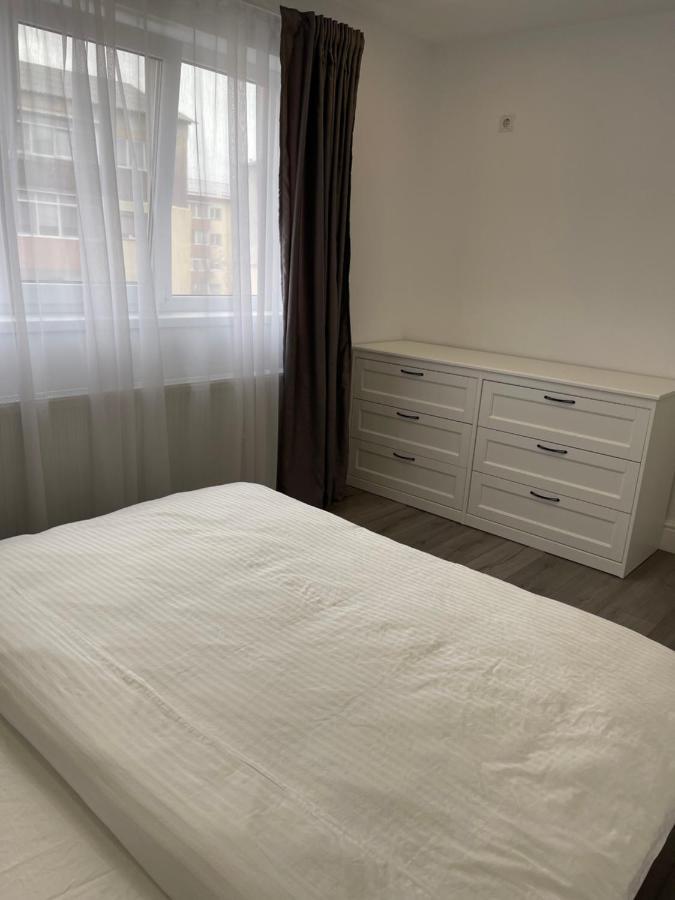 Apartament Emma Targoviste Exteriér fotografie